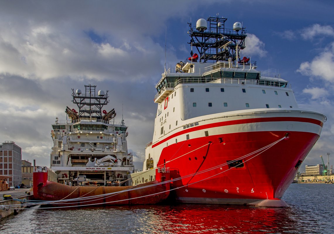 Statki BOA Offshore cumujące długoterminowo przy nab. Angielskim w Gdyni