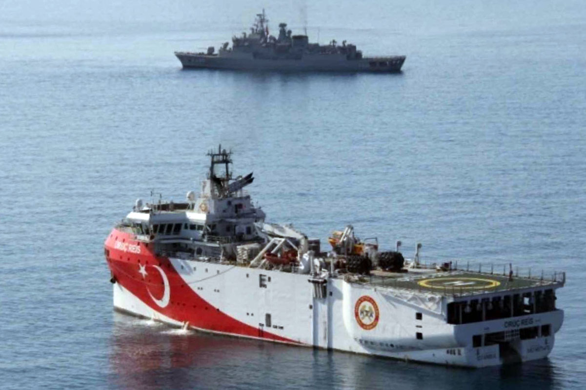 Turecki statek sejsmiczny Oruç Reis