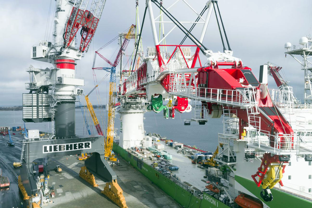 Orion I - instalacja wysięgnika żurawia