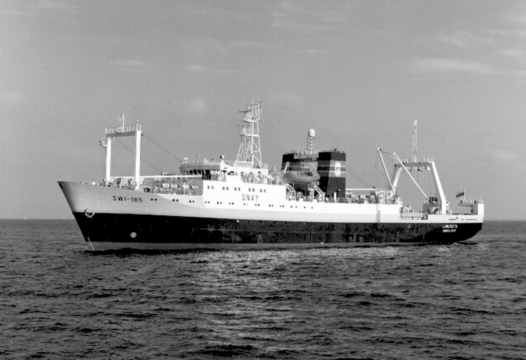 Trawler rybacki typu B673 LANGUSTA, o nośności 1780 t.