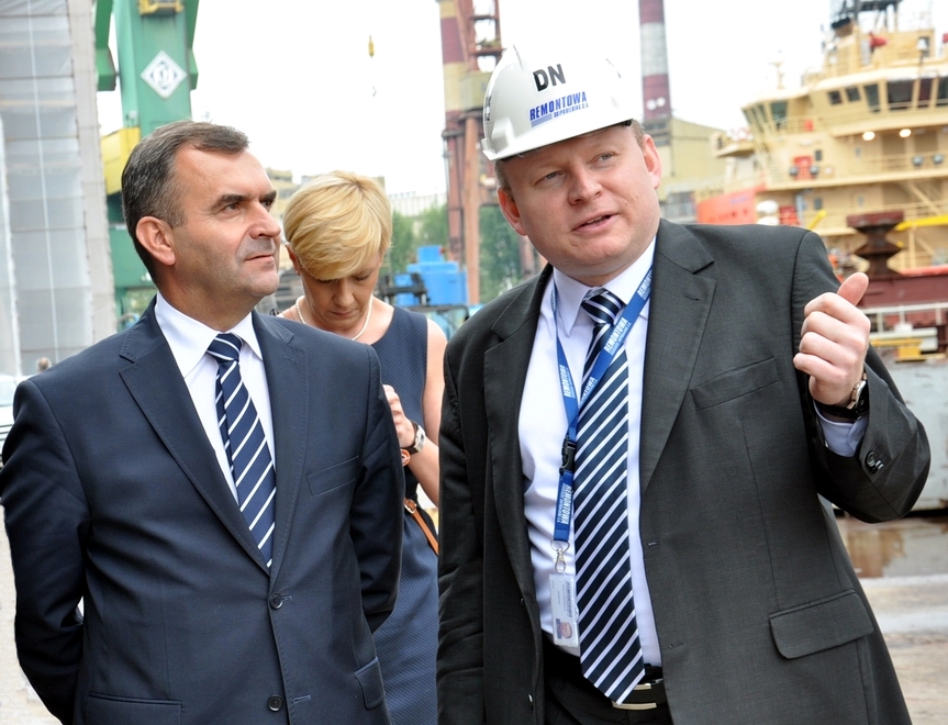 ... wśród statków w budowie