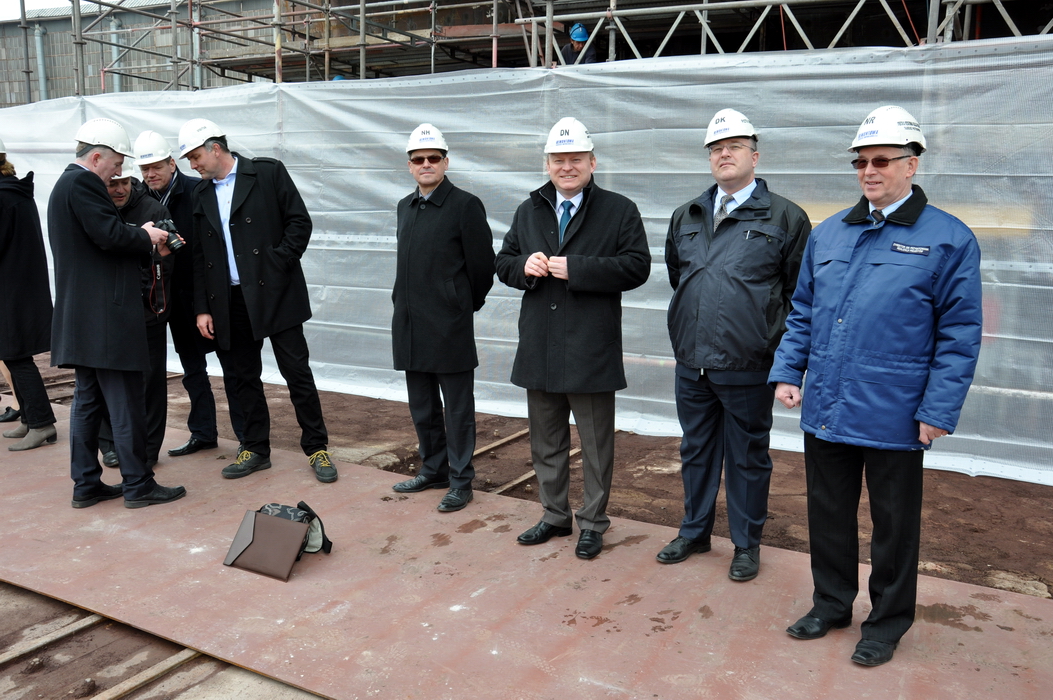 Od prawej: Tadeusz Piotrowski - Dyrektor ds. Przygotowania i Realizacji Projektów, Piotr Dowżenko - Członek Zarządu ds. Kooperacji i Produkcji, Andrzej Wojtkiewicz - Prezes Zarządu i Jan Paszkowski - Członek Zarządu ds. Handlowych.