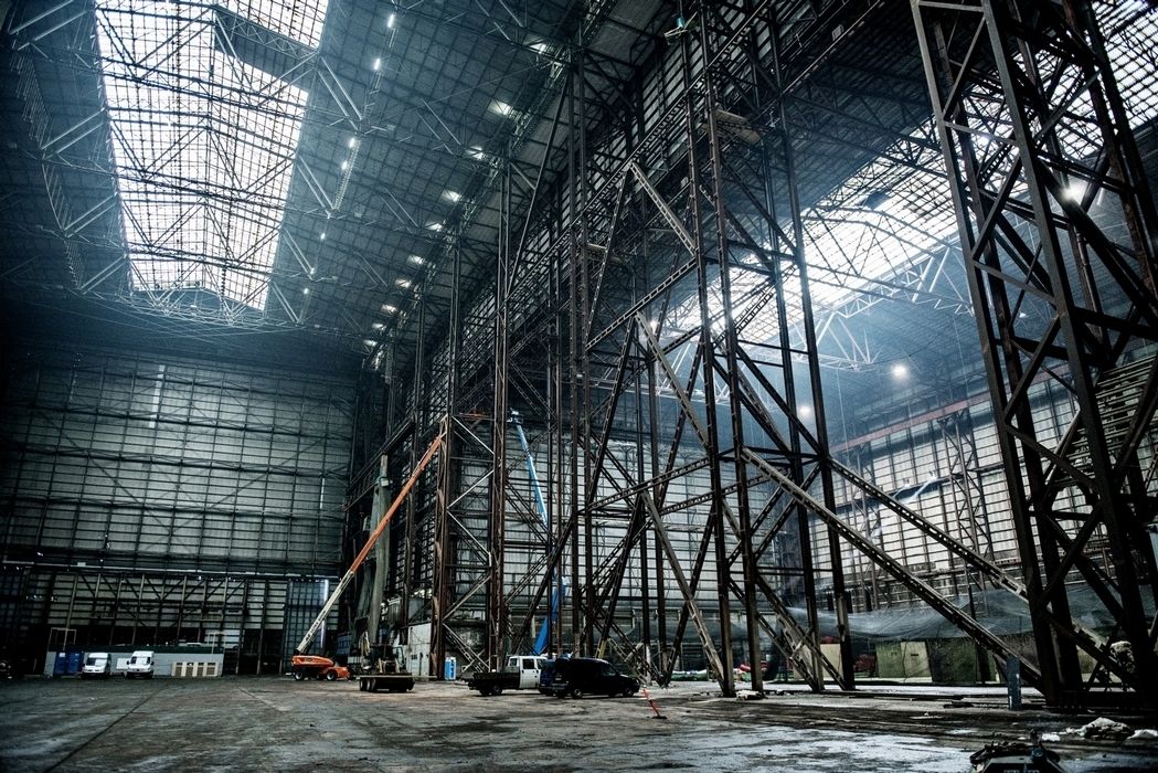 B&W Hallerne - hale stoczniowe w czasie adaptacji na miejsce organizacji festiwalu Eurowizji B&W Hallerne - hale stoczniowe w czasie adaptacji na miejsce organizacji festiwalu Eurowizji