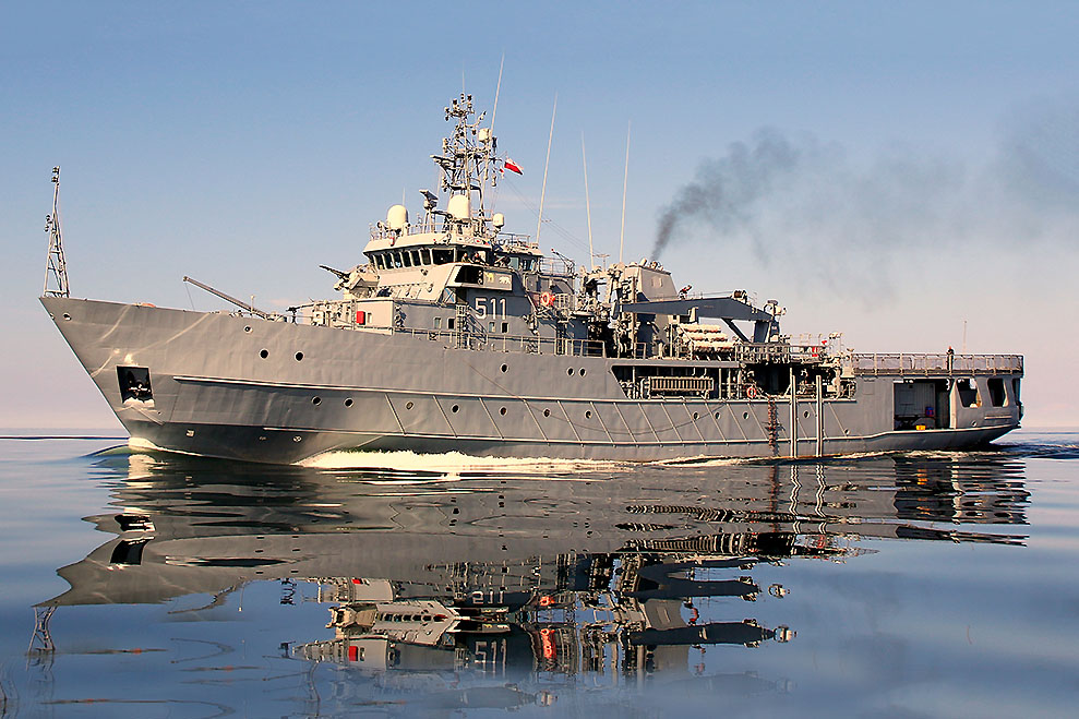 ORP Kontradmirał Xawery Czernicki