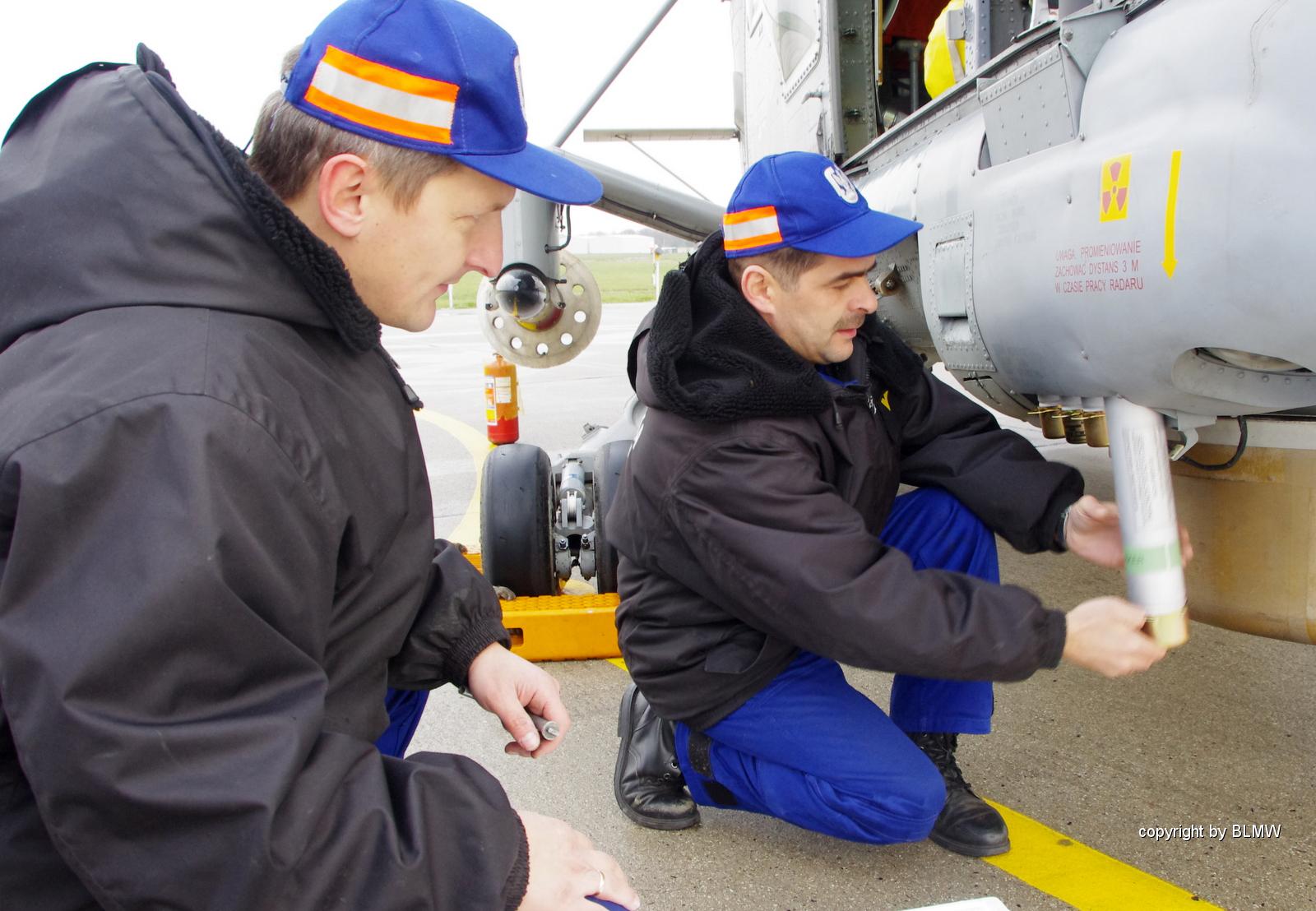 Treningowy zrzut sonoboi z SH-2G