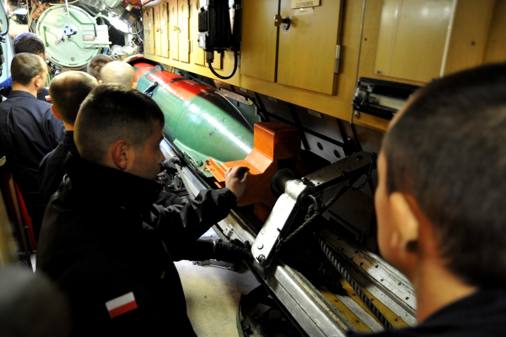 2 grudnia MW przeprowadziła ćwiczebny atak torpedowy