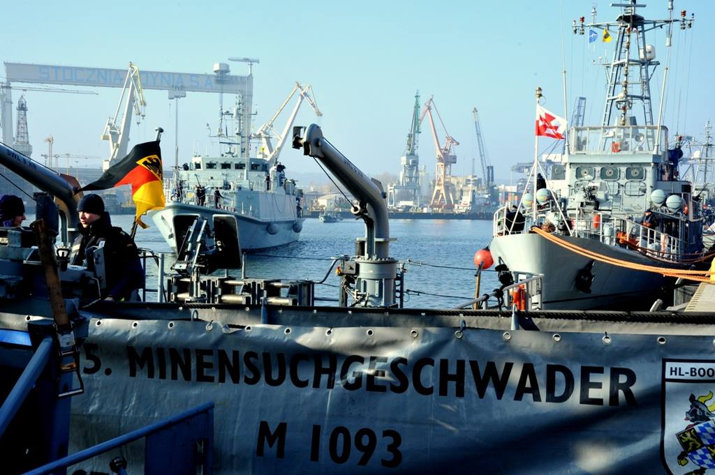 Zespół okrętów NATO zacumował w Gdyni