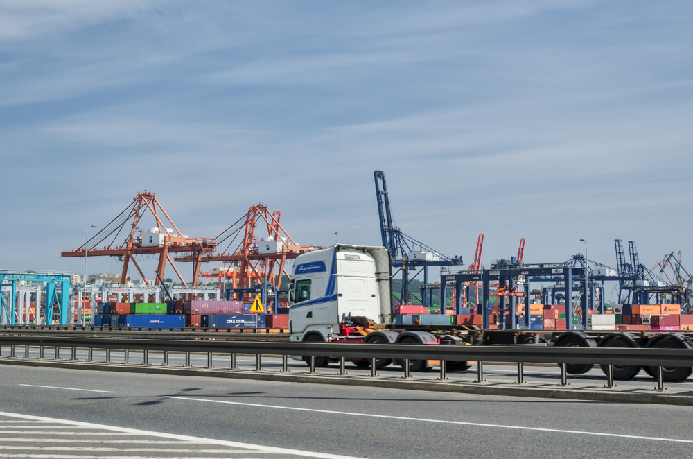 Protest przewoźników w sąsiedztwie trójmiejskich portów 