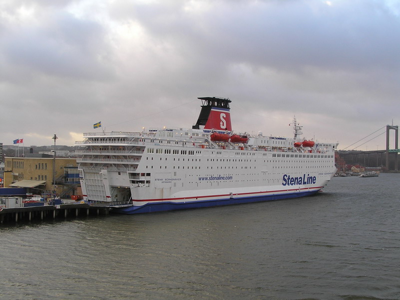 Prom zacumowany w Tysklandsterminalen