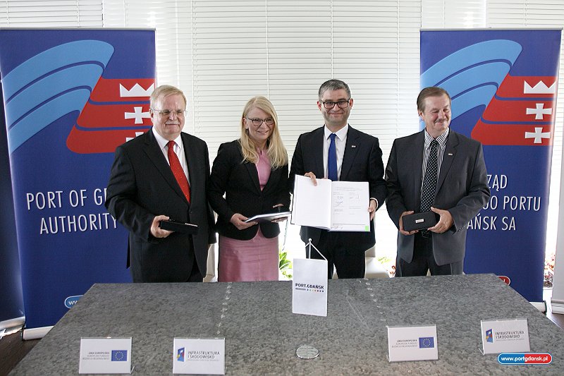 Podpisano umowę na rozbudowę intermodalnego terminalu kontenerowego w Gdańsku