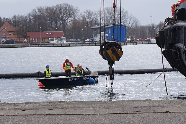 Akcja wydobycia z wody holownika Kuguar