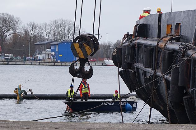 Akcja wydobycia z wody holownika Kuguar