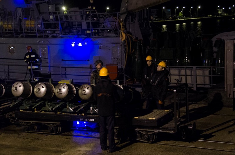 Nocne działania w Punkcie Bazowania Hel (Fot.: kmdr ppor. Radosław Pioch) Nocne działania w Punkcie Bazowania Hel (Fot.: kmdr ppor. Radosław Pioch)