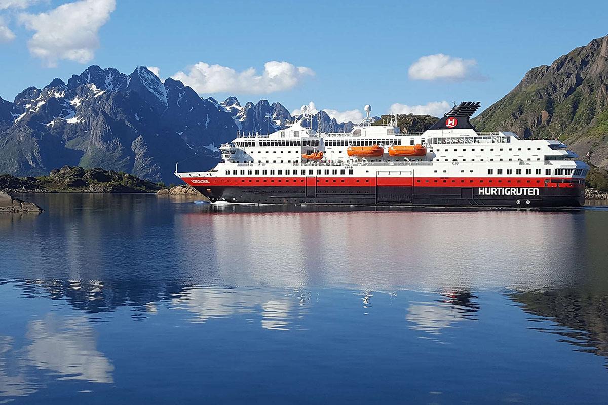 Hurtigruten – norweska linia promowa