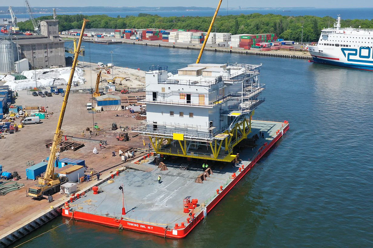 Częściowo wyposażona konstrukcja topsides podstacji offshore wind z Mostostalu Pomorze