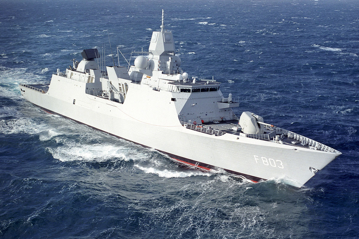 Fregata HNLMS Tromp (F803) 