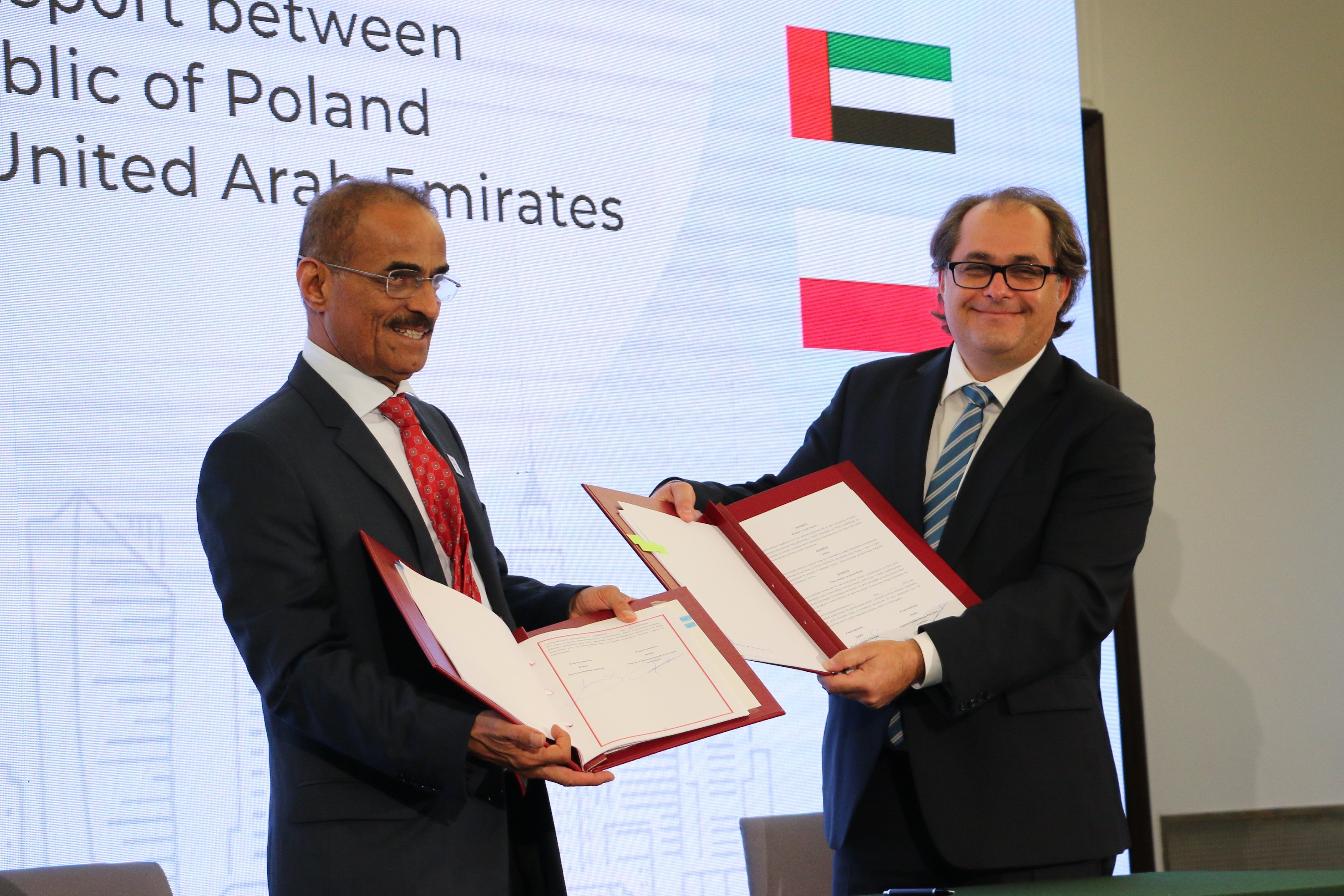 Marek Gróbarczyk oraz Abdullah Belhaif Al Nuaimi, minister infrastruktury i rozwoju Zjednoczonych Emiratów Arabskich