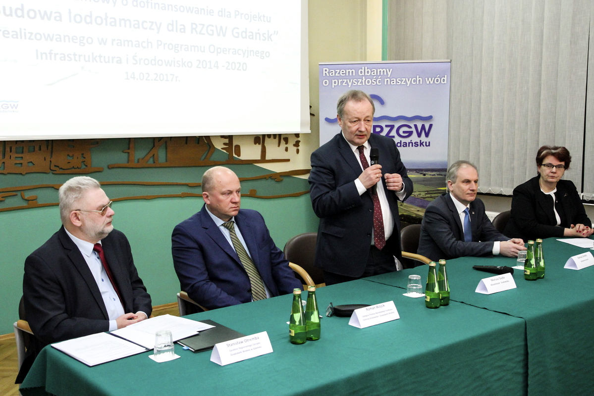 Od lewej: Roman Wójcik, Stanisław Otremba, Mariusz Gajda i Iwona Koza. Fot.: LEW
