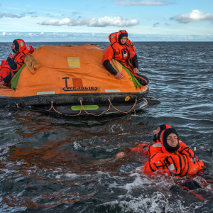 zaloga-okretu-ratowniczego-ORP-Zbyszko