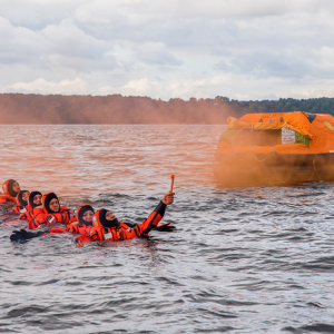 zaloga-okretu-ratowniczego-ORP-Zbyszko