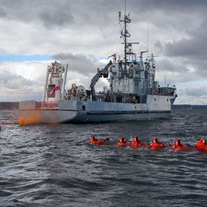 ORP-Zbyszko- szkolenie-z-ratownictwa-morskiego