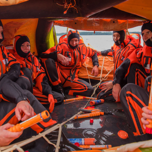 zaloga-okretu-ratowniczego-ORP-Zbyszko