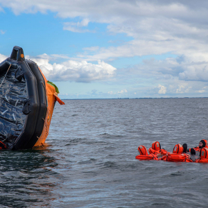 zaloga-okretu-ratowniczego-ORP-Zbyszko