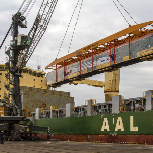 Wyladunek-tramwajow-w-Porcie-Gdynia