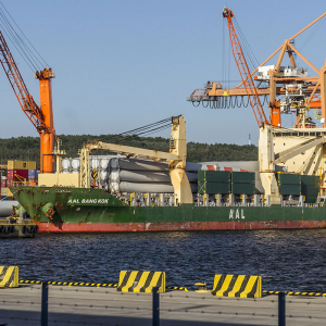 Wyladunek-tramwajow-w-Porcie-Gdynia