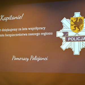 prezentacja-pomorskich-policjantow-na-konwencie-morskim-w-szczecinie