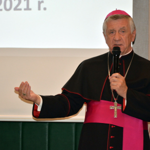 Ks. abp metropolita szczecińsko-kamieński Andrzej Dzięga.