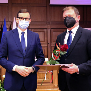 Premier Mateusz Morawiecki i Adam Ruszkowski – prezes zarządu Remontowa Holding SA.