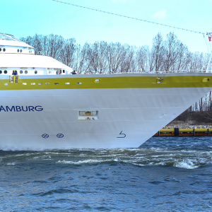 Statek pasażerski Hamburg w Porcie Gdańsk
