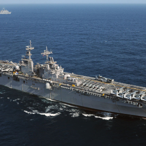 USS Kearsarge (LHD-3) - okręt flagowy Kearsarge Amphibious Ready Group
