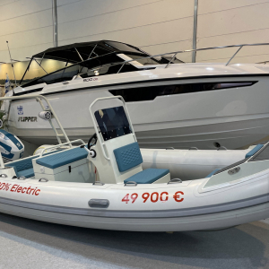 Flipper_yachts