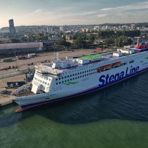 Stena Ebba w terminalu promowym w Gdyni.