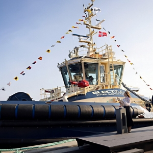 Królowa Maria chrzci holownik. Fot.: Frederik Linde /Kongehuset