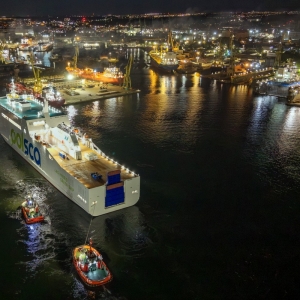 Powrót promu NB101 do stoczni po 12 dniach prób morskich w piątek 26 września. Fot.: Maciej Bielesz/PortalMorski.pl