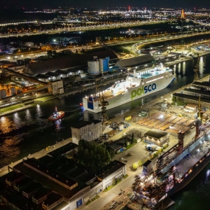 Powrót promu NB101 do stoczni po 12 dniach prób morskich w piątek 26 września. Fot.: Maciej Bielesz/PortalMorski.pl