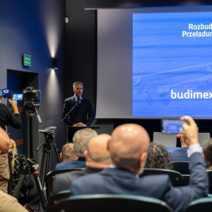 Podpisanie umowy na realizację projektu „Rozbudowa Stanowiska Przeładunku Paliw Płynnych (SPPP)” w Porcie Gdynia.