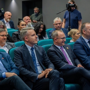 Podpisanie umowy na realizację projektu „Rozbudowa Stanowiska Przeładunku Paliw Płynnych (SPPP)” w Porcie Gdynia.