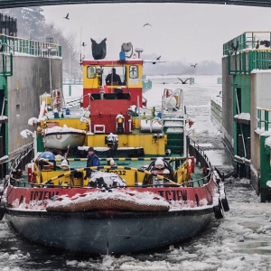 Lodołamacz w bazie w Przegalinie.