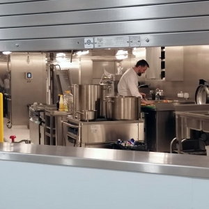 Kucharze Jantara przy pracy.