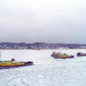 Lodołamacze na Wiśle.