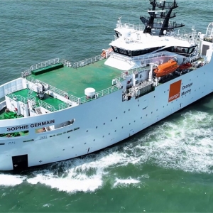 orangemarine-sophie-ermain-2048x871 kopia