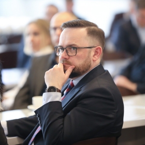 Obrady Forum Okrętowego w Sali Tradycji Gdańskiej Stoczni Remontowej, 15 kwietnia 2026 r.