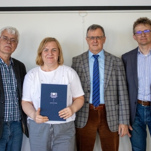 Absolwenci II edycji studiów podyplomowych „Budowa Okrętów” w Instytucie Budowy Okrętów Politechniki Gdańskiej.