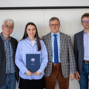 Absolwenci II edycji studiów podyplomowych „Budowa Okrętów” w Instytucie Budowy Okrętów Politechniki Gdańskiej.