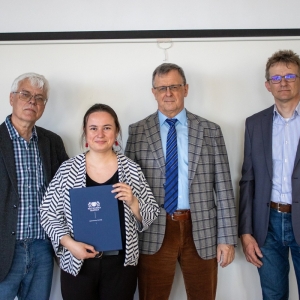 Absolwenci II edycji studiów podyplomowych „Budowa Okrętów” w Instytucie Budowy Okrętów Politechniki Gdańskiej.