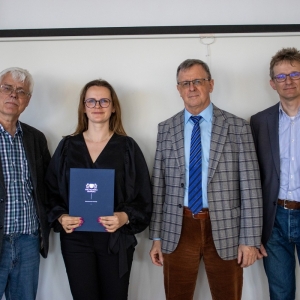 Absolwenci II edycji studiów podyplomowych „Budowa Okrętów” w Instytucie Budowy Okrętów Politechniki Gdańskiej.